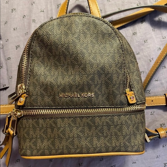 MK mini Backpack - Picture 2 of 3